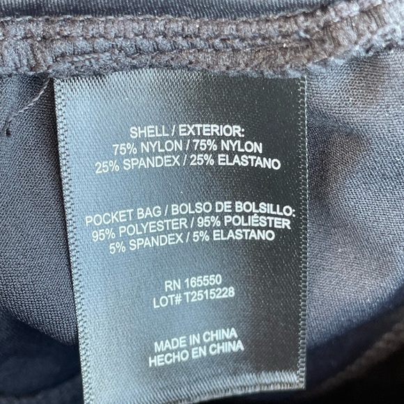 32 Degrees Pull On Black Capris (Women's S) - Picture 5 of 15